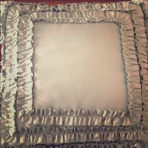 🧚🏻‍♀️3 for $10🧚🏻‍♀️Silver teal blue pillow